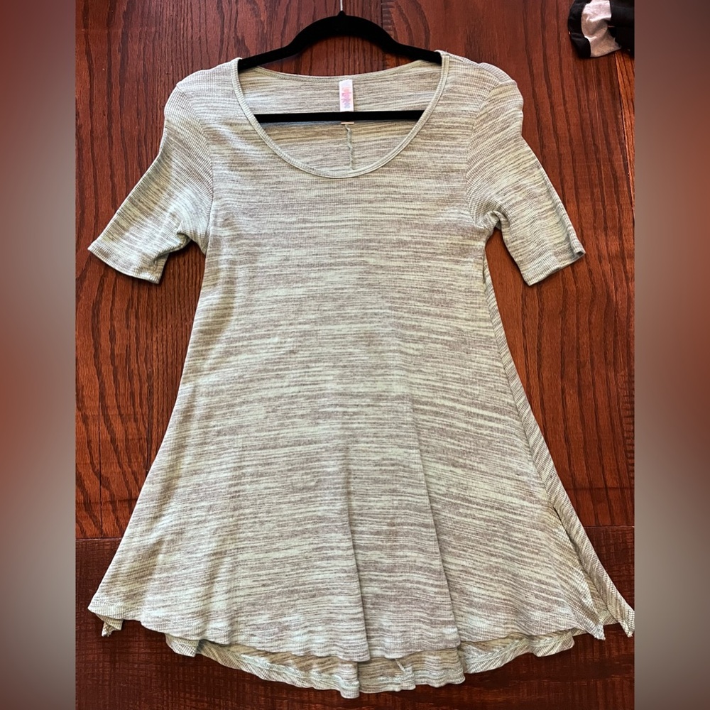 Women’s LuLaRoe Perfect t size XS
